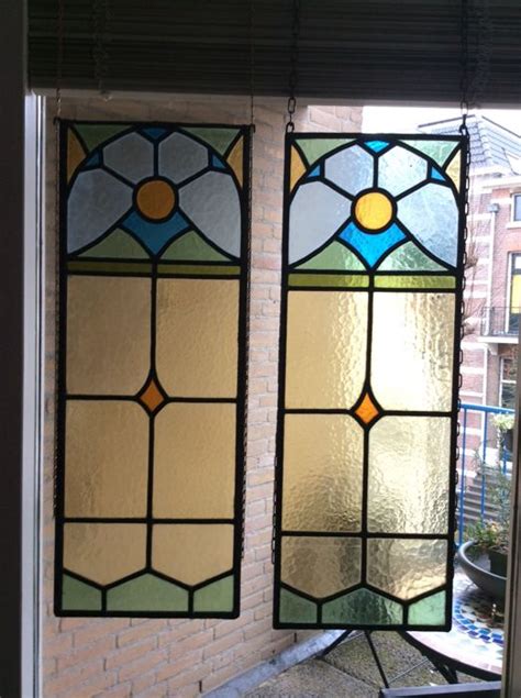 twee glas  lood art deco stijl glas  lood met mozaiek catawiki