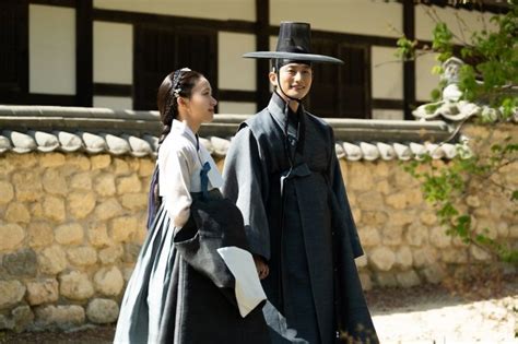 [photos] new behind the scenes images added for the korean drama king