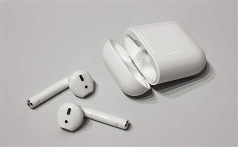 apple airpods review vanseo design