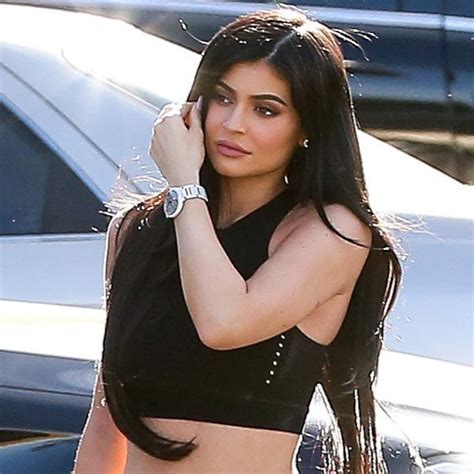 Kylie Jenner Explains Underwear Pic To Photoshop Police E Online