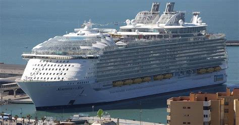Top 10 Worlds Largest Cruise Ships Biggest Cruise Ships In The World