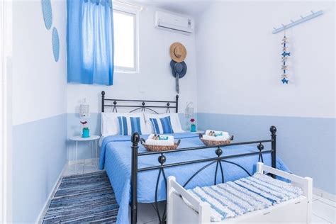 top  airbnb  vrbo rentals  greece   dream getaway