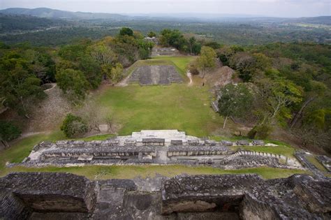 xunantunich  incredible images  xunantunich maya ruins  belize