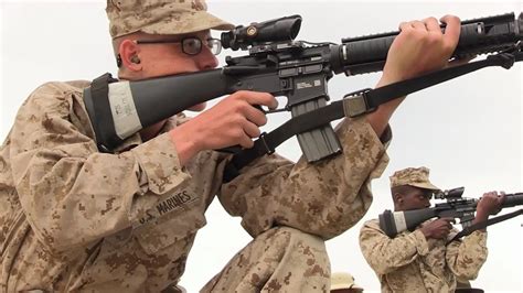 Marine Corps Recruits Fire M16a4 Rifles Youtube