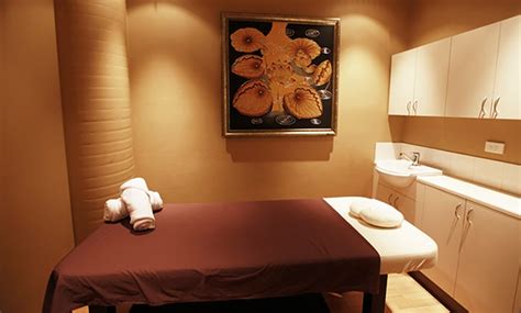 one hour aromatherapy massage bliss day spa and thai massage groupon