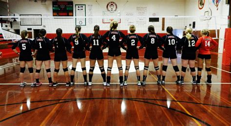 volleyball team picture pose ideas this would be cool also