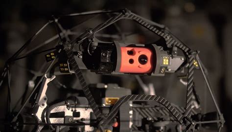 flyability lanceert nieuwe inspectiedrone elios  dronewatch