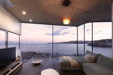20 Gorgeous Living Rooms With Ocean Views