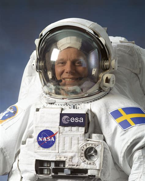 esa esa s first swedish astronaut to fly to the iss