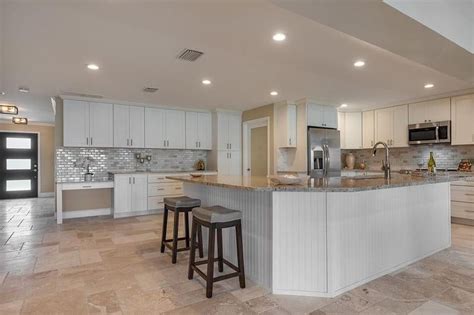 kitchen remodeling   construction services