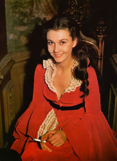 vivien leigh taking a cigarette break during the filming of “gone with the wind” 1939 [798x511
