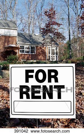 rent sign  front   house stock image  fotosearch