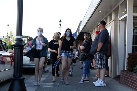 king county directive to wear face coverings in effect may 18 auburn