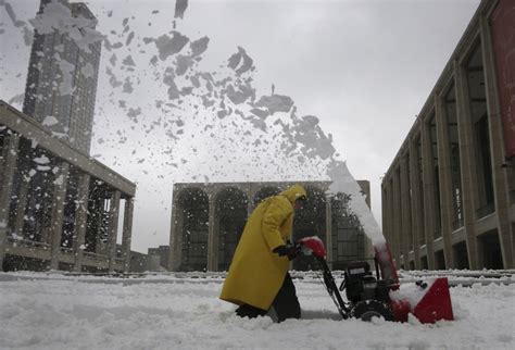 arctic temperatures to sweep new york city by friday significant snowfall in minnesota and