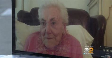 100 year old grandma shares advice with strangers in nyc cbs news
