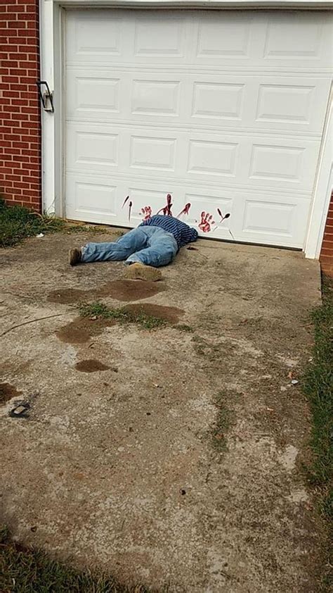tn sheriff dead body is actually great halloween display and it s