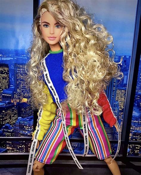 pin by isabelle lapayan on barbie in 2020 barbie model barbie dolls