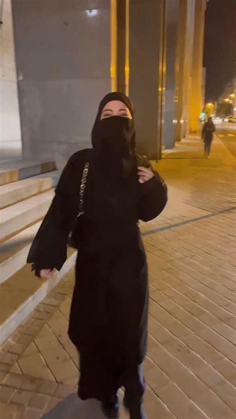 [Видео] Fatima Hijabi Уличная мода на хиджабы Скромные наряды