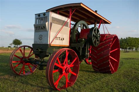 tractor of the week 1911 titan type d octane press ihc deering tractor pictures