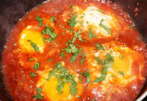 moroccan egg tomato breakfast shakshoukaat albayd recipe tomato