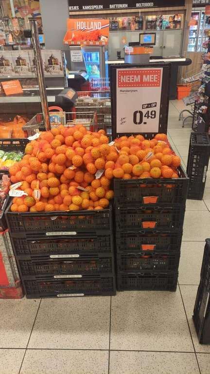 alleen vandaag netje mandarijnen voor maar  cent lokaal coop surinameplein doetinchem