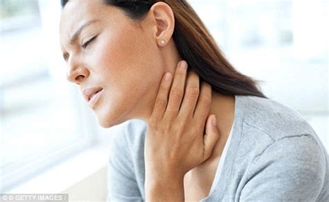 When Should I See A Doctor About A Sore Throat Daily Mail Online