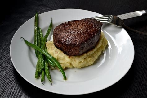 housewives     perfect filet mignon