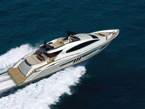 luxury yachts azee
