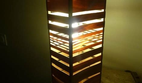 une lampe phare par atelier du bois vert sur lair du bois