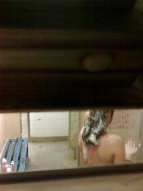 israeli army girls shower voyeur 16 02 10 9 pics