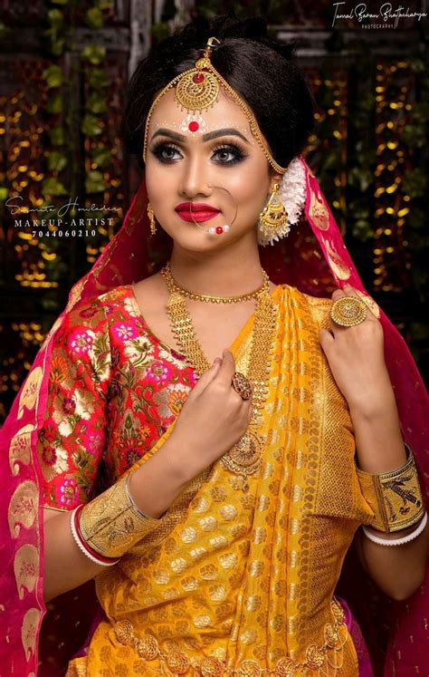 pin by madhuⓂ️ on bridal makeover bengali bridal makeup beautiful