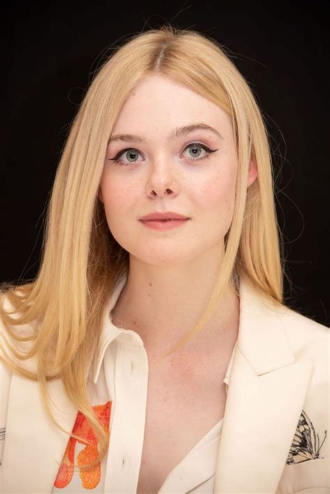 pin  sparkrope  type  early spring  images elle fanning