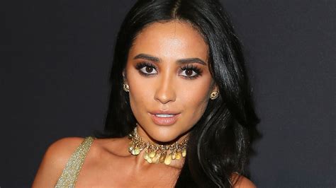 Shay Mitchell S Instagram Workout Video Is Totally Insane