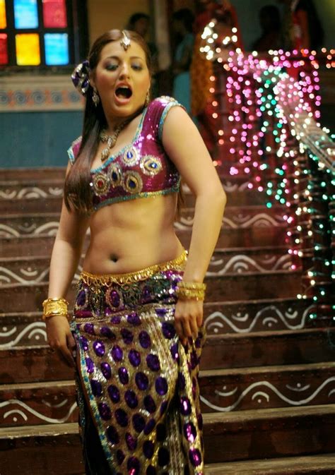 Actress Sana Oberoi Spicy Navel Show In Saree Stills
