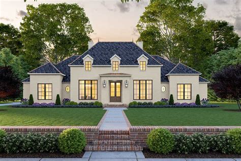 plan sm  bed classic southern house plan  perfect exterior symmetry southern house