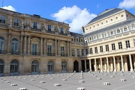palais royal   palace gardens paris history  visitor information