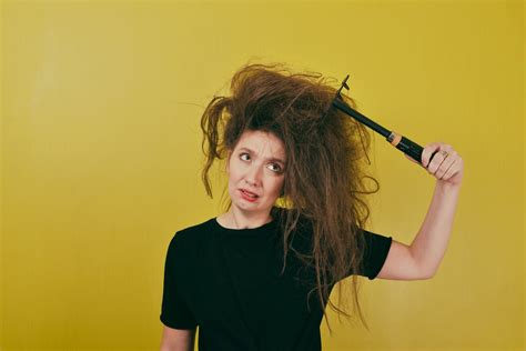 easy ways  tame  frizzy unmanageable hair professional hairdressers  shrewsbury