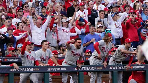 Phillies Score Six Runs In Ninth Beat Cardinals In Game 1 Of Nl Wild