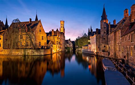 visited  beautiful small city  bruges belgium      evening travel