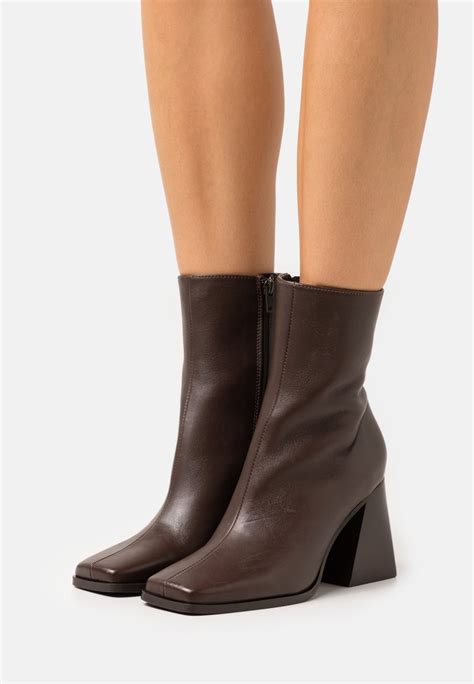 lazamani classic ankle boots dark brown zalandoie