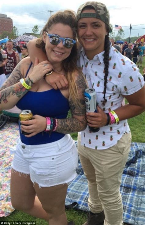 kailyn lowry kisses gal pal at gay pride event after split with husband