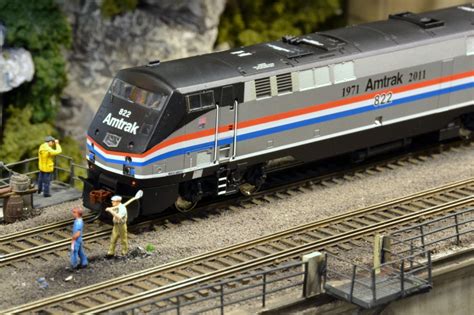 chapter model trains displays bistrain