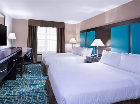 holiday inn express suites wyomissing guest room suite options