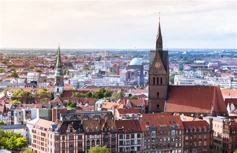 reiseziele  bookingcom listet hannover weltweit unter top  der besten staedte