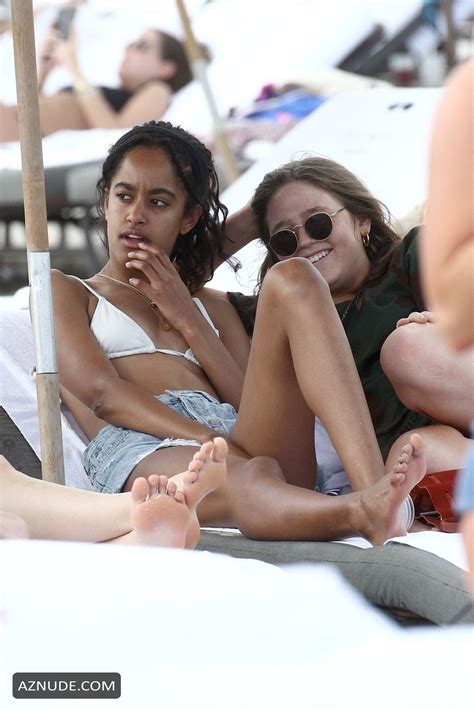 malia obama sexy at the beach with her friends 16 02 2019 aznude