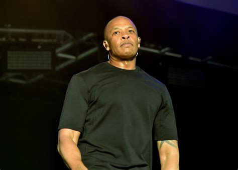 dr dre handcuffed  man accuses   pointing gun time