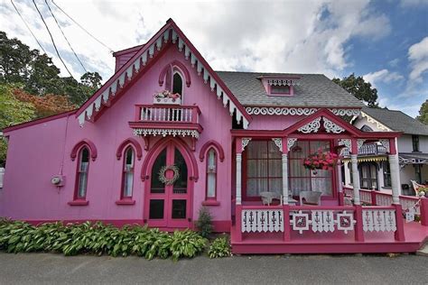 iconic pink house  marthas vineyard   sale