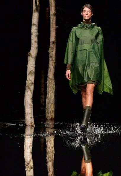 hunter makes its london fashion week debut with magic by