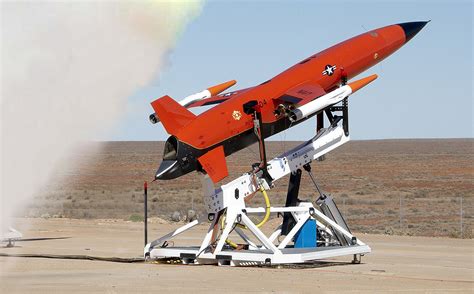 le nouveau drone cible kratos bqm  declare operationnel par lus navy avionslegendairesnet