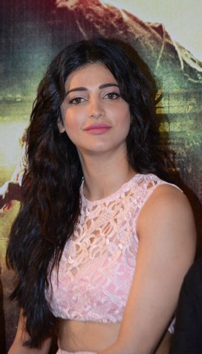 court restrains shruti hassan from signing new movies south indian